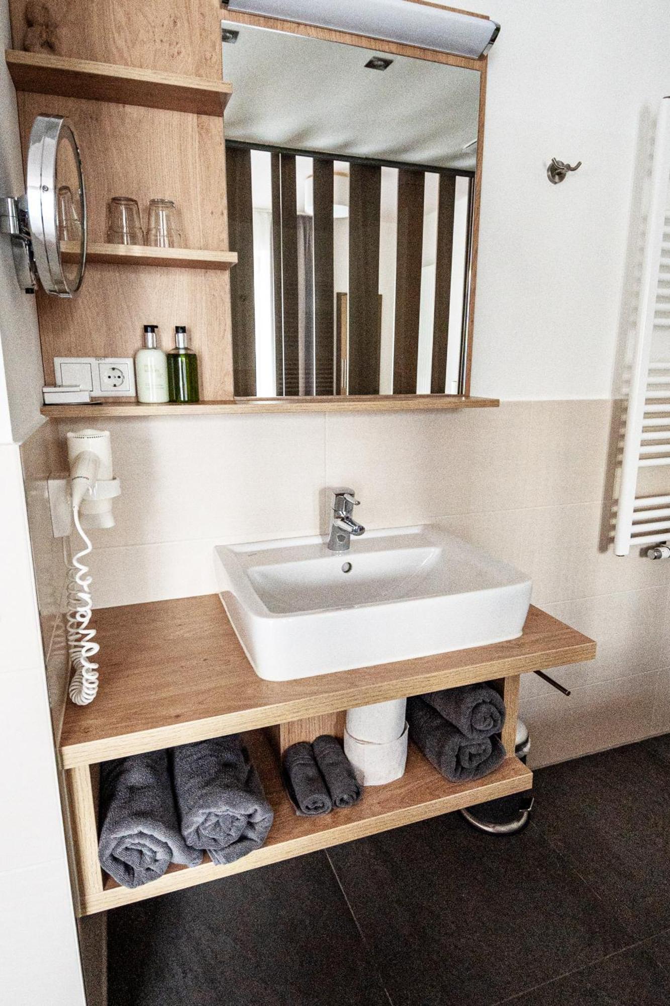 Apartmenthotel 'S Mitterndorf Traunkirchen Esterno foto